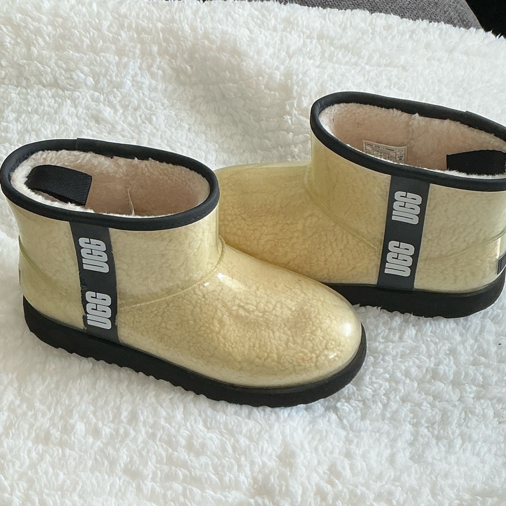 UGG Kids Glossy Yellow Boots